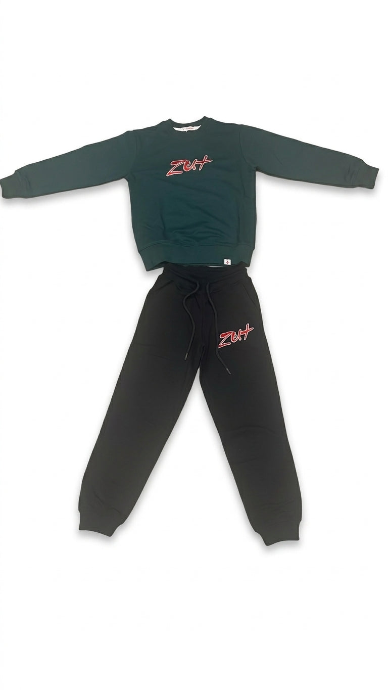 Tuta Sportiva Zu Elements Bambino e Ragazzo | Felpa Girocollo Verde Scuro e Pantalone Nero con Scritta Ricamata Rossa