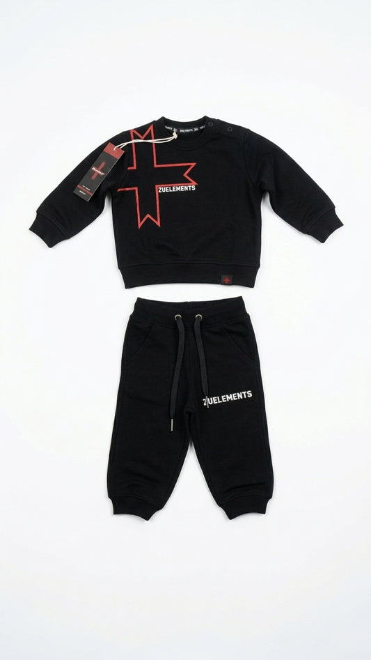Tuta Zu Elements Bambino | Completo Sportivo Felpa Nera con Croce Rossa e Pantalone Coordinato